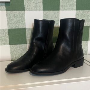 NWOT LOFT Chelsea Black Vegan Leather Boots Size 6.5
